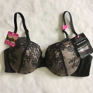 NEW WITH TAG! Maidenform black lace bra